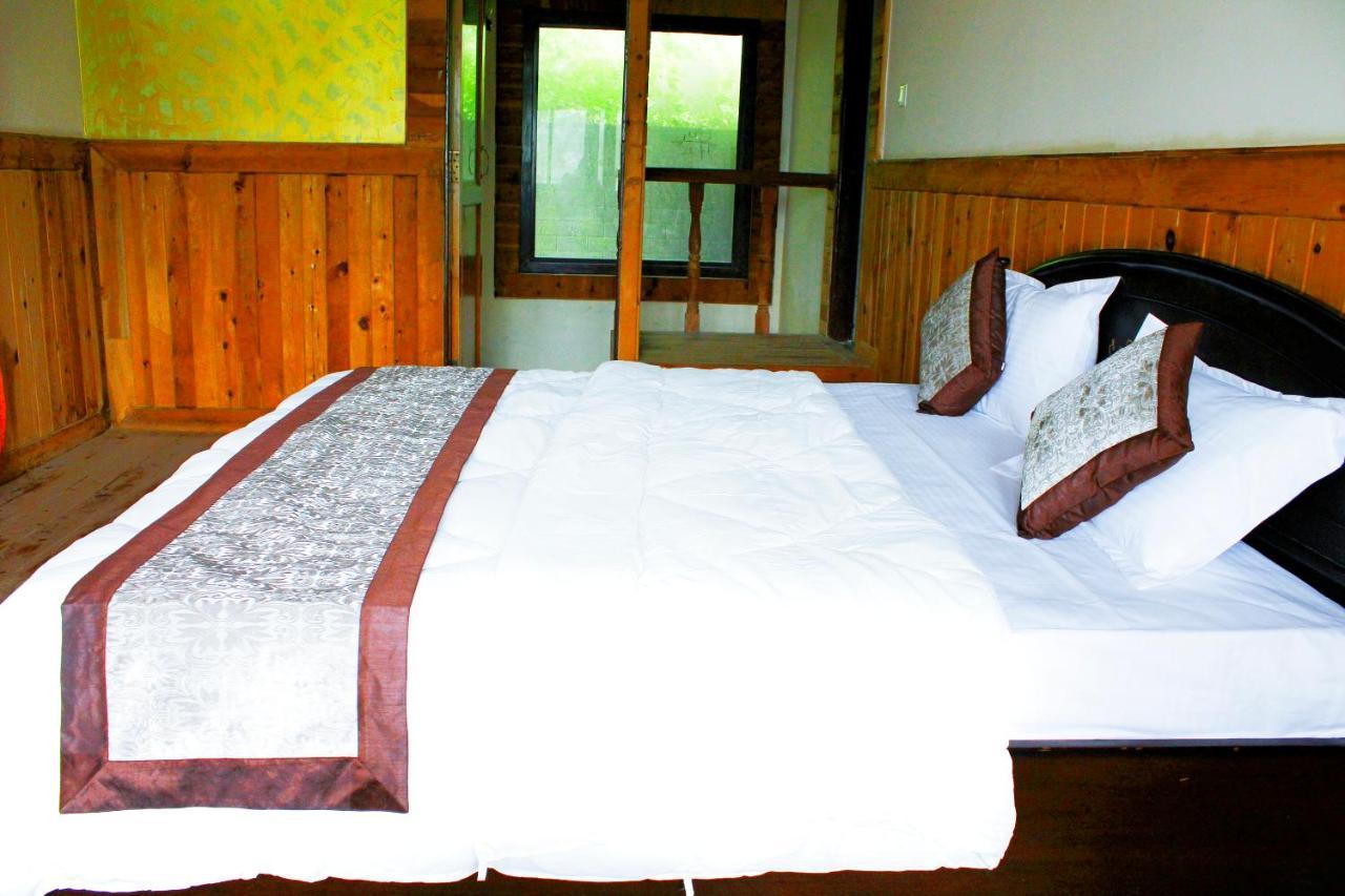 The Canadian Woods Resort Nainital Bagian luar foto