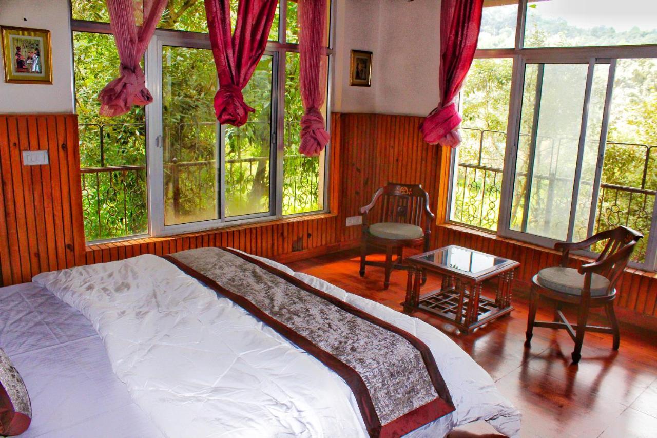 The Canadian Woods Resort Nainital Bagian luar foto
