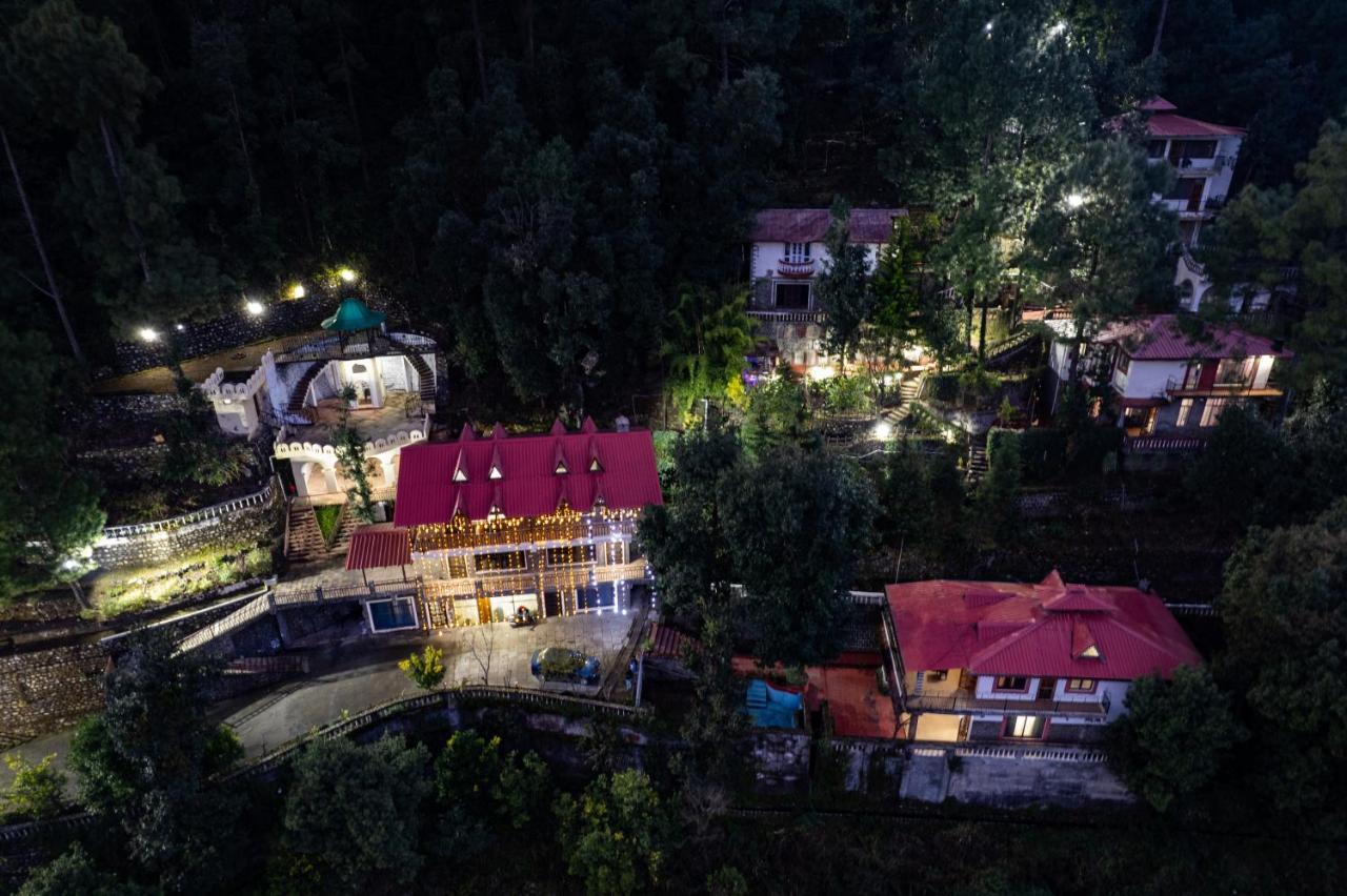 The Canadian Woods Resort Nainital Bagian luar foto