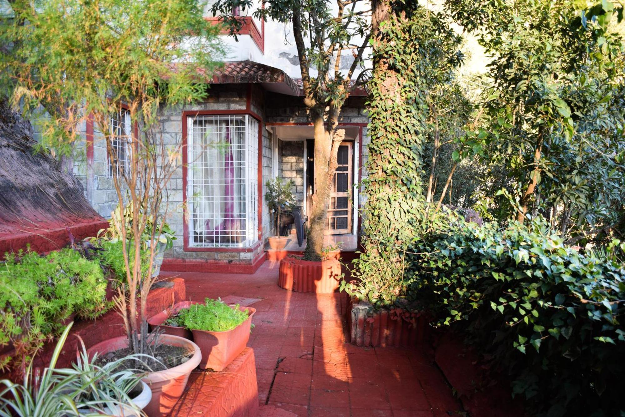 The Canadian Woods Resort Nainital Ruang foto