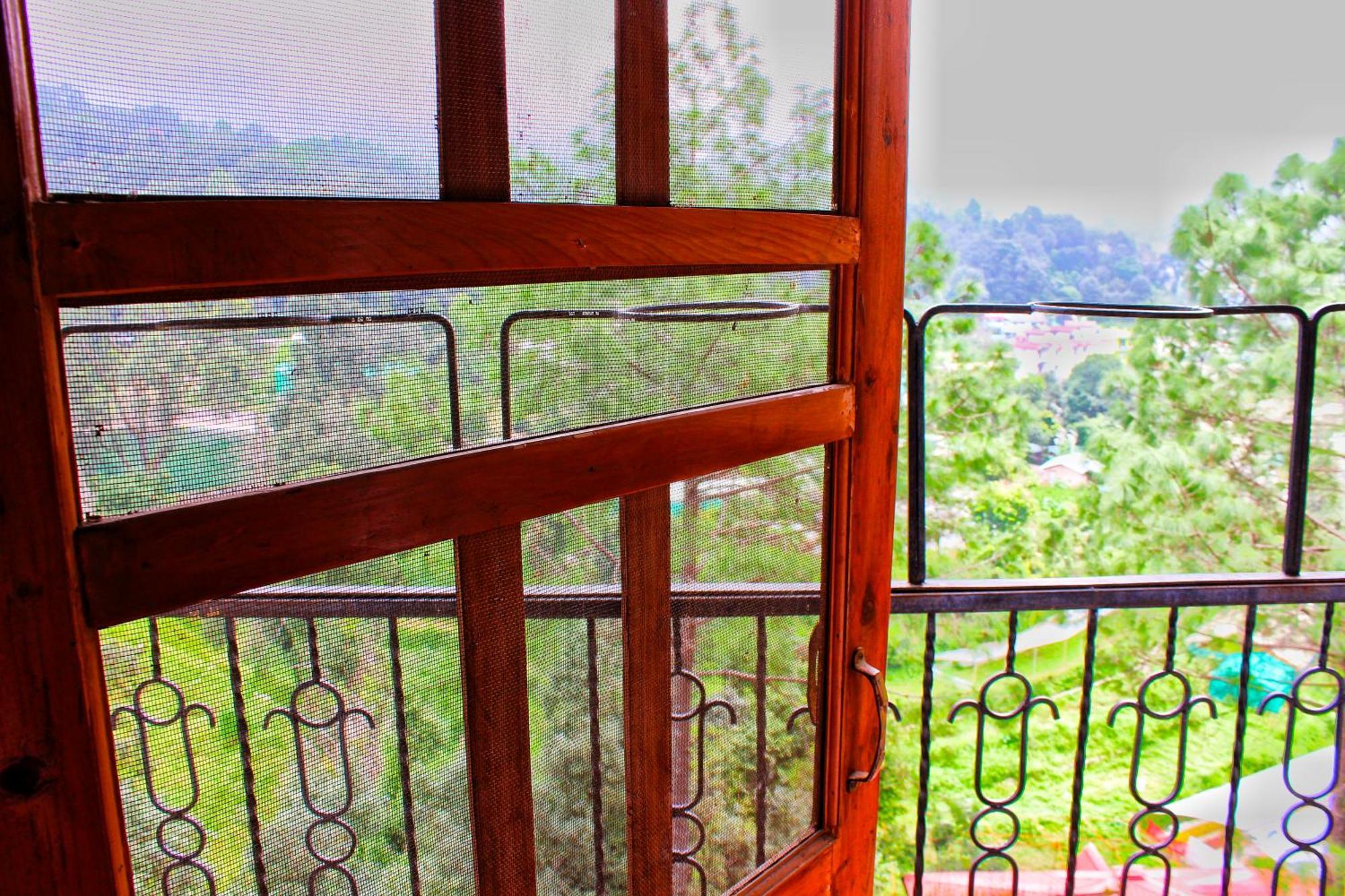 The Canadian Woods Resort Nainital Bagian luar foto