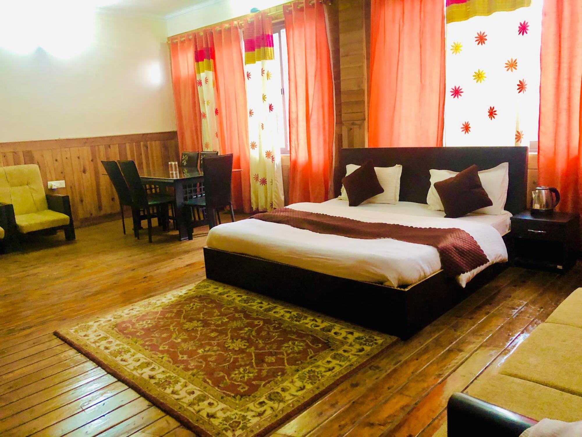 The Canadian Woods Resort Nainital Bagian luar foto